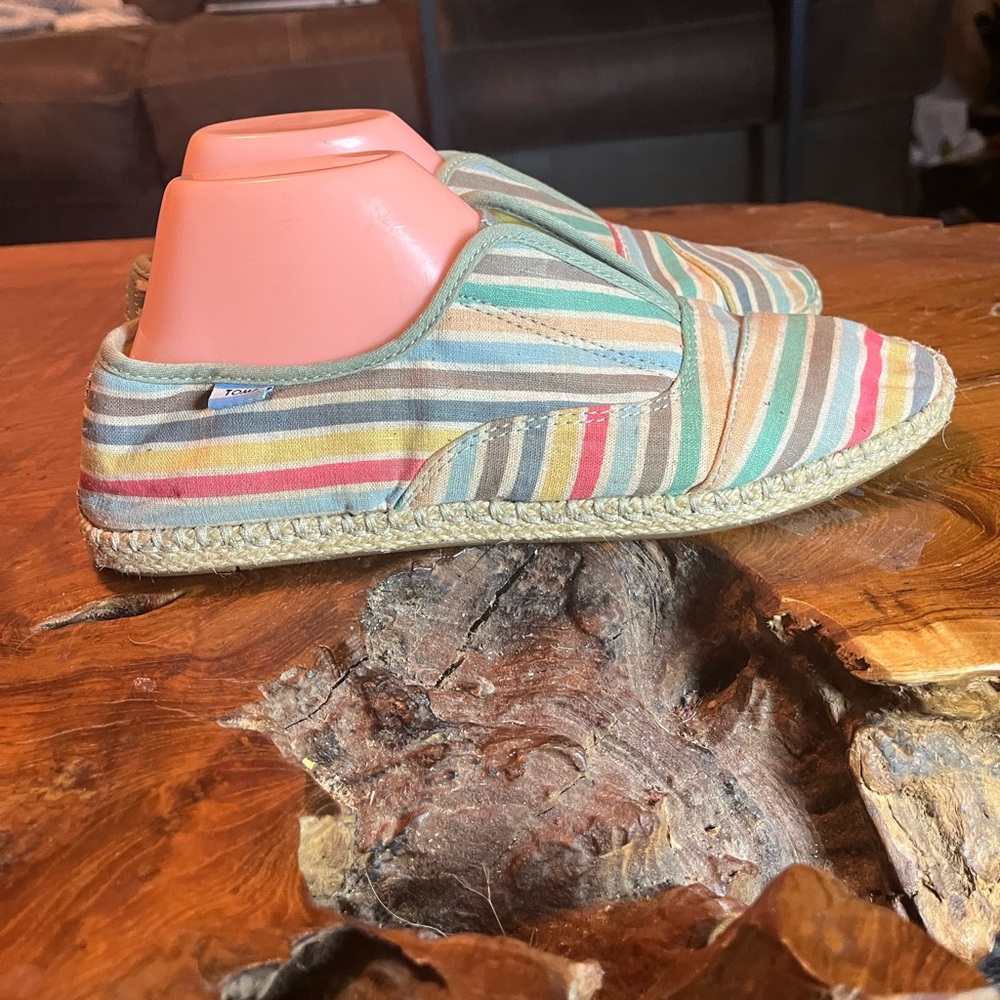 TOMS Women’s Palmera Multi Beach Stripe Espadrille Slip-On Sneakers Size 9.5